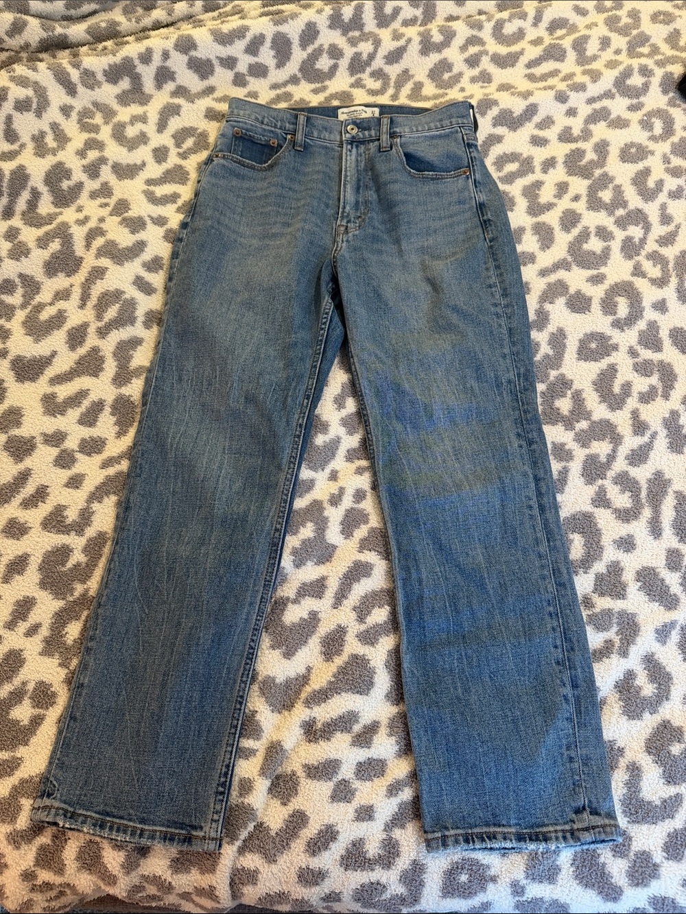 Abercrombie & Fitch The Ankle Straight Ultra High Rise Denim